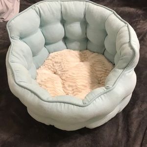 Cat bed